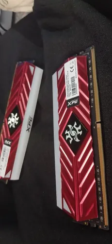  Duas Memórias RAM XPG 8GB DDR4 2666Mhz