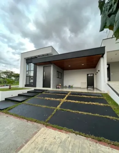 Casa com 3 dormitórios, sendo 1 suíte à venda, 143 m² por R$ 980.000 - Itapecerica - Tauba