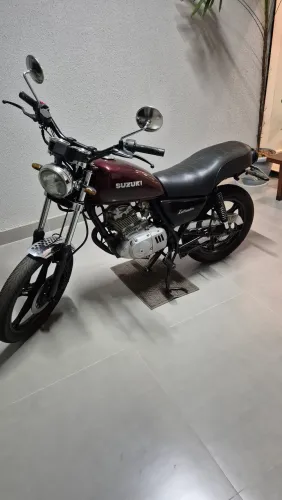 Susuki intruder 125cc