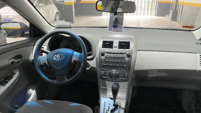 Toyota Corolla GLI 1.8 Flex 16V Aut. 2010