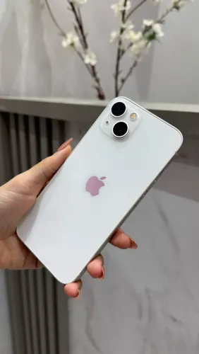 iPhone 13 branco