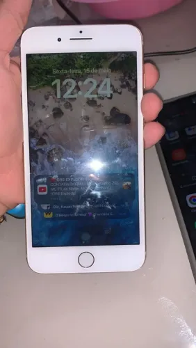 Vendo iPhone 8 plus zerado 