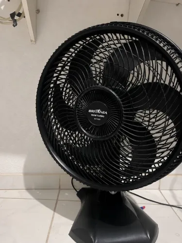 Vende-se ventilador da marca Britânia.