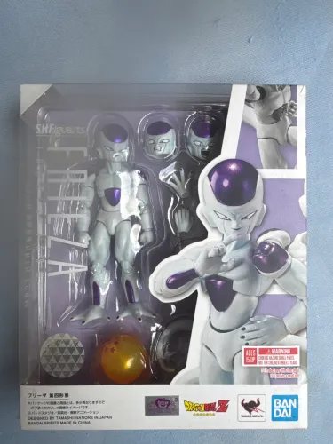 Frieza Quarta Forma SH Figuarts Bandai