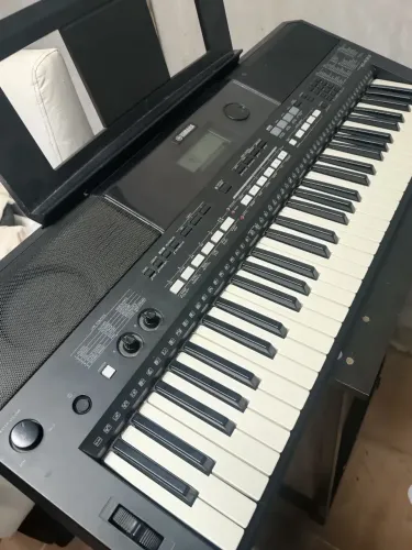 teclado yamaha e433