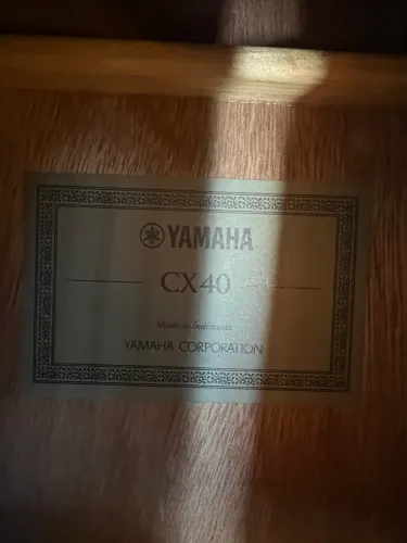 Violão clássico Yamaha