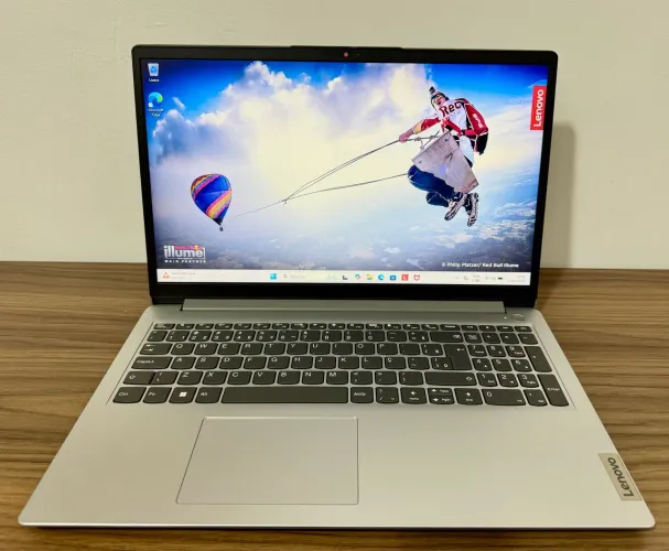 NOTEBOOK LENOVO - RYZEN 3 7000ª GTH - MEMÓRIA 4GB - SSD 256GB - GARANTIA - IMPECÁVEL
