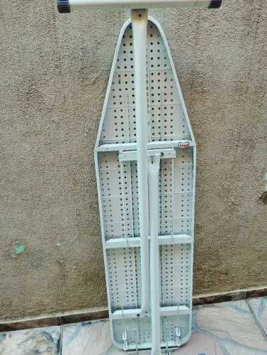 Tábua de passar roupa 