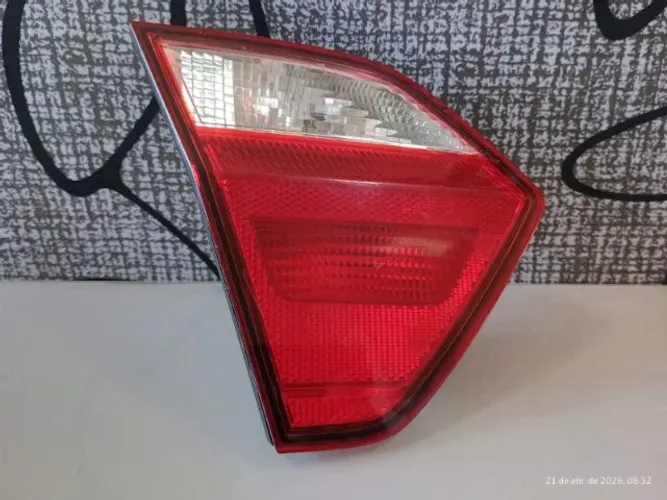LANTERNA TRASEIRA TAMPA VOYAGE G6 2013 A 2021 LE ORIGINAL