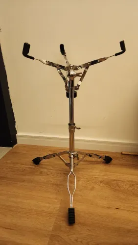 Estante de Caixa D-One DSS1 - Suporte para Caixa de Bateria