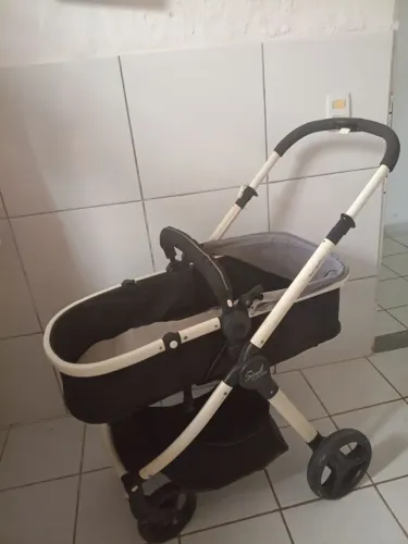 Carrinho de bebê Burigotto