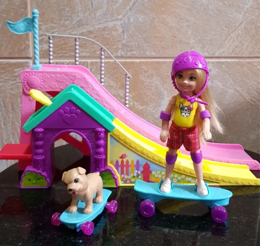 Boneca Barbie Chelsea Pista De Skate Mattel