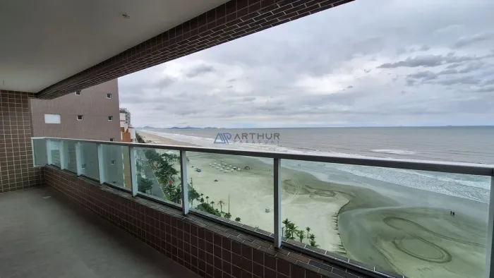 Apartamento à venda vista frontal para o mar no Jardim Real em Praia Grande