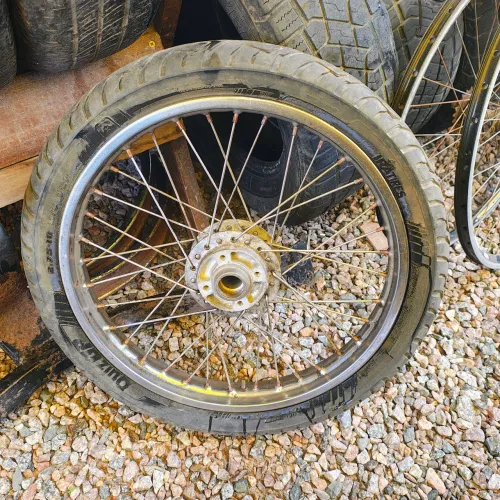 Roda raiada para YBR modelo com freio a disco 4 furos