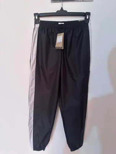 CALCA NIKE SPORTSWEAR CJ7346-010 PRETO BRANCO