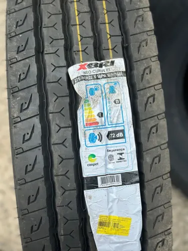 Pneus novos 295/80 e 275/80 liso e borrachudo 