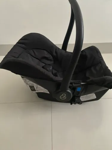 Bebê conforto com 4 meses de uso