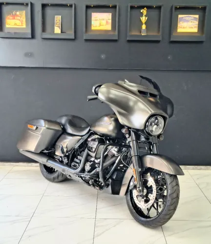 Harley Davidson Street Glide Special FLHXS