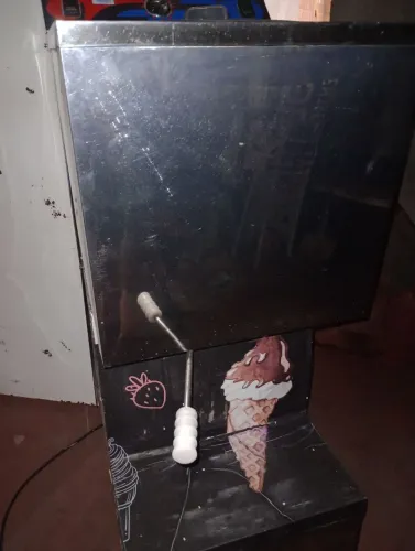 Maquna d sorvete e açai
