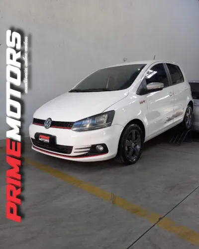 Volkswagen Fox Rock IN RIO 1.6 MI Total Flex 8V 5P 2016