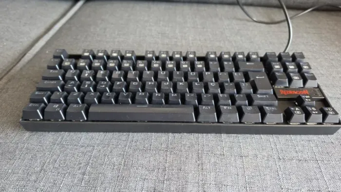 Teclado Mecânico Redragon Kumara - Switch Outemu Blue - ABNT2