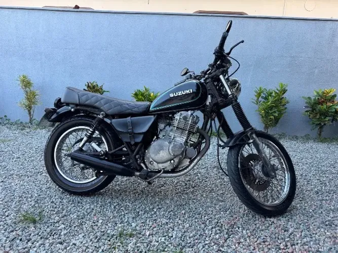 Suzuki Intruder 250 Customizada
