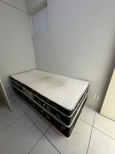 Cama box de solteiro com colchão