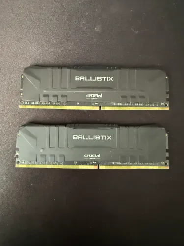 Memória Crucial Ballistix (2x8GB) DDR4 3000MHz