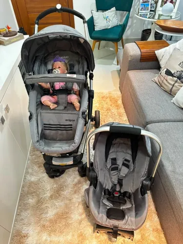 Carrinho de Bebê Kiddo Eclipse 5218 + Bebê Conforto | Estado de Novo