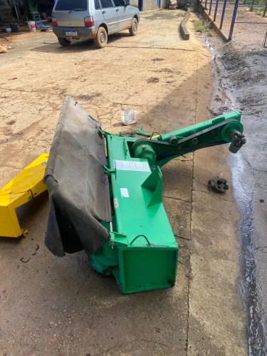 Máquina de ensilar aveia