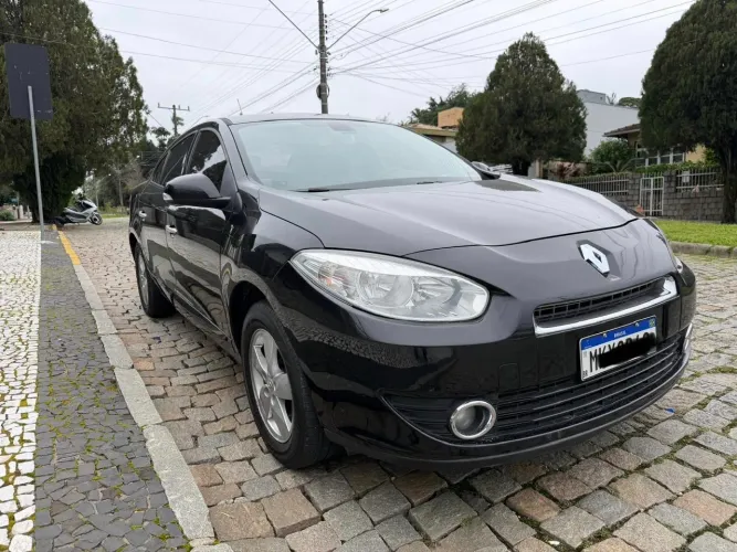 Renault Fluence Sed. Dynamique 2.0 16V Flex Aut. 2013