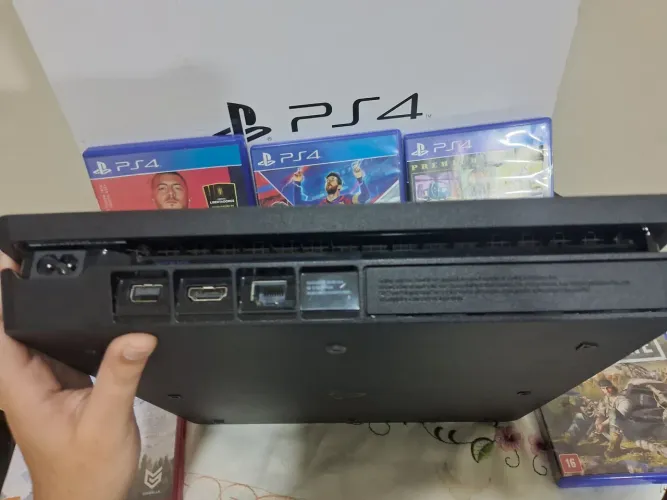 PS4 SLIM MAIS VARIPS JOGOS
