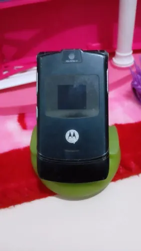 Celular VL Motorola antigo