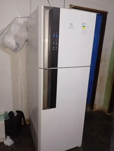 Vendo geladeira Electrolux