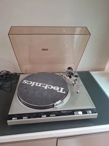 Vendo toca disco technics SL 5300