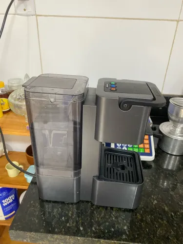 Cafeteira Três Corações Pop Plus S27 Carbono