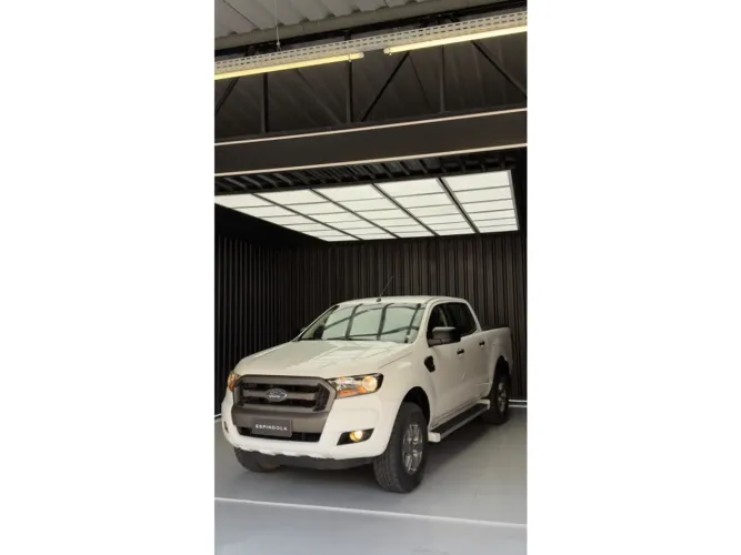 Ford Ranger XLS 2.5 16V 4X2 CD Flex 2017