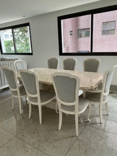 Mesa de jantar 8 lugares em mármore maciço + 6 cadeiras laterais + 2 cadeiras de cabeceira