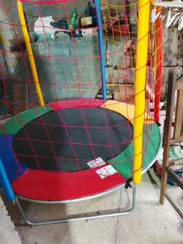Vendo pula pula infantil (medida horizontal 1,83)