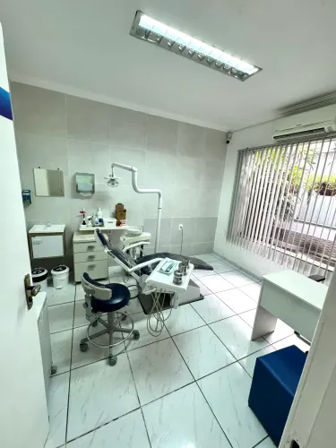 ALUGO CONSULTÓRIO ODONTOLÓGICO