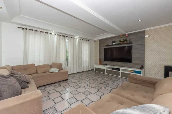 Sobrado para venda em Vila Nova - Zona Leste com 3 quartos, sendo 1 suíte, 286m²