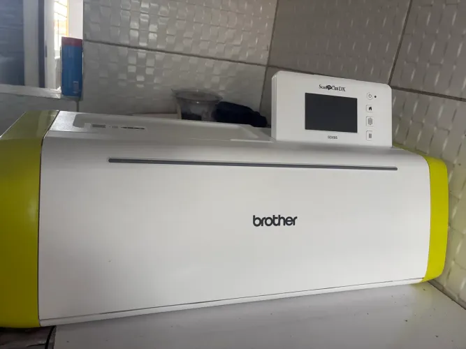 Vendo uma Brodher scan cut