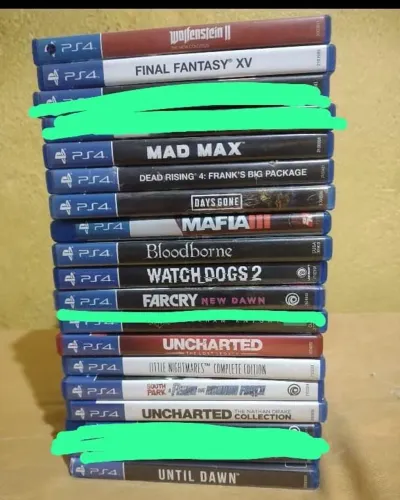 Jogos Ps4 vendo somente o lote 14 jogos.