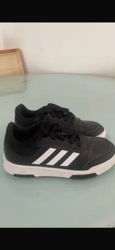 Tênis infantil Adidas