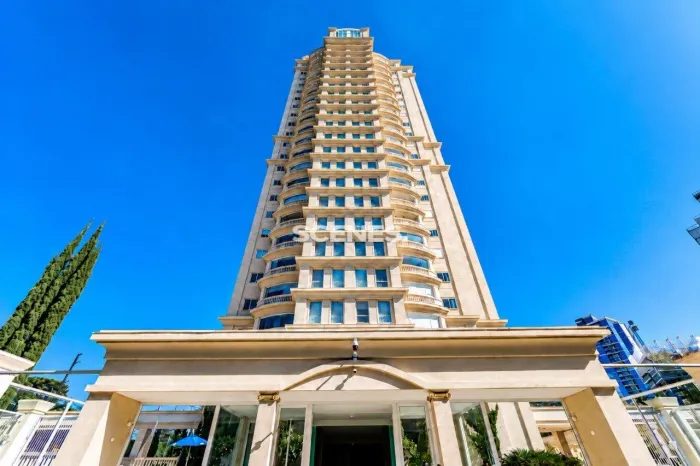 APARTAMENTO 4 SUÍTES E 4 VAGAS EM ANDAR ALTO COM VISTA LIVRE NO ECOVILLE