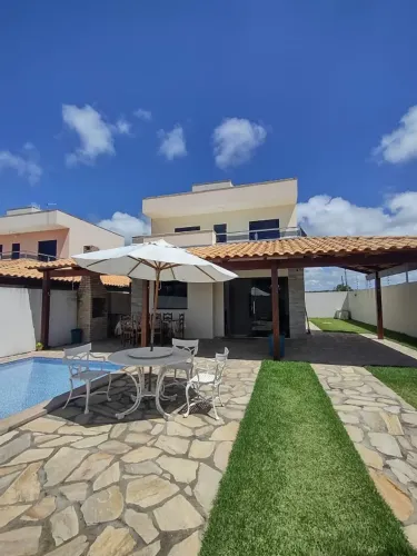 Linda casa (NOVA) localizada na praia de jacumã/ Carapibus-PB (3 suítes climatizadas)