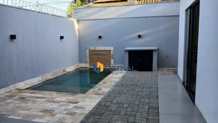 Casa com 3 quartos à venda, 135 m² por R$ 850.000 - Jardim Alvorada - Maringá/PR