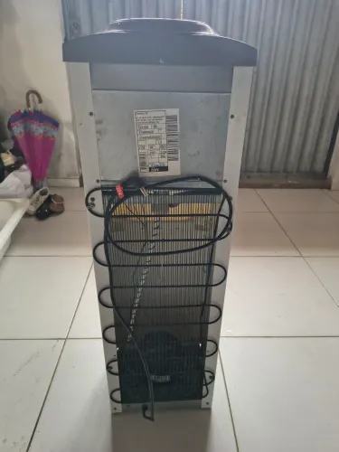 Bebedouro água gelada