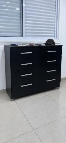 Cômoda Preta 8 Gavetas