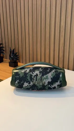 Jbl Boombox 3 semi nova camuflada
